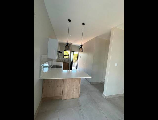 2 BEDROOM PROPERTY TO RENT IN FAERIE GLEN